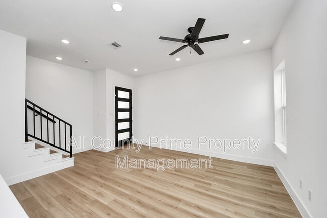 Building Photo - 2708 Bostic St