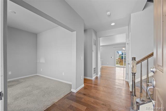 Building Photo - 984 McMurdo Cir
