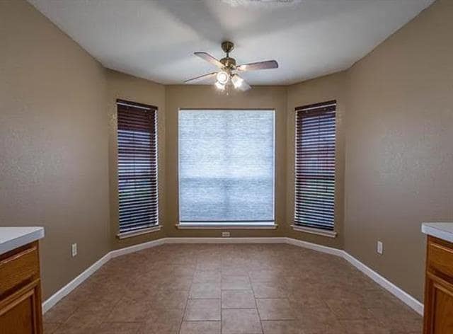 Building Photo - 816 W Colony Dr