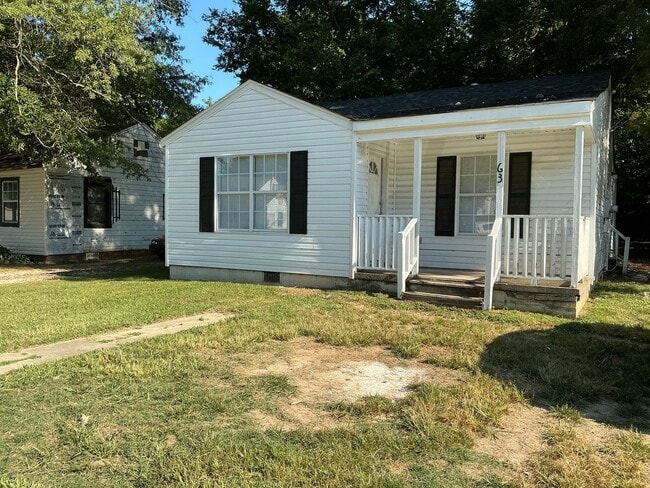 Building Photo - Section 8 Approved