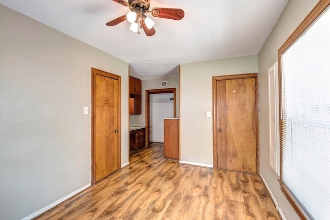 Building Photo - 2030 Gostick St