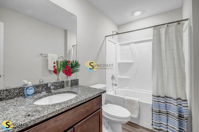 Building Photo - 6426 Sweetbay Ln