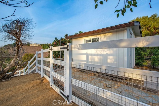 Building Photo - 27151 Mission Hills Dr