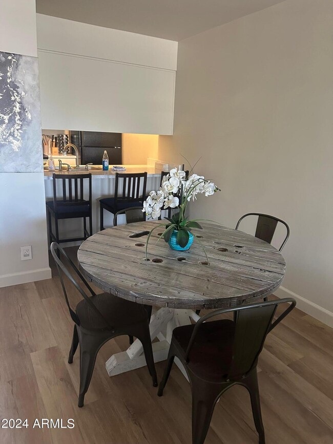 Building Photo - 7625 E Camelback Rd