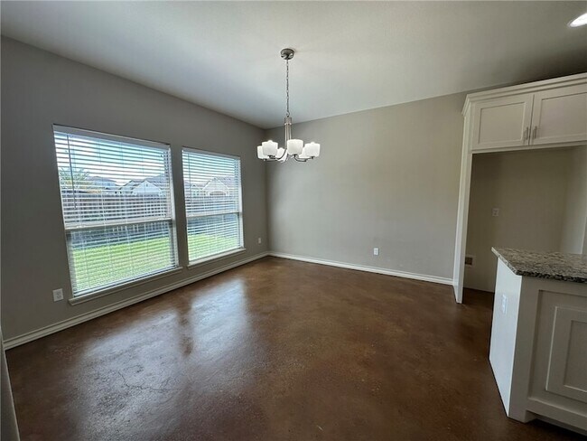 Building Photo - 106 Chiman Cir