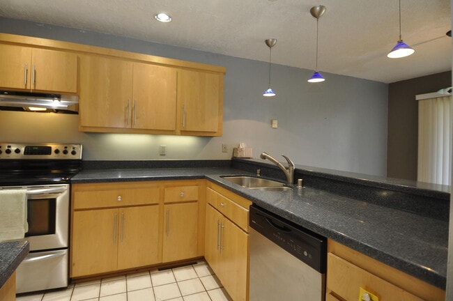 Building Photo - 4022 Layang Layang Cir