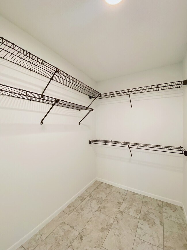 Building Photo - 11166 Westwind Dr