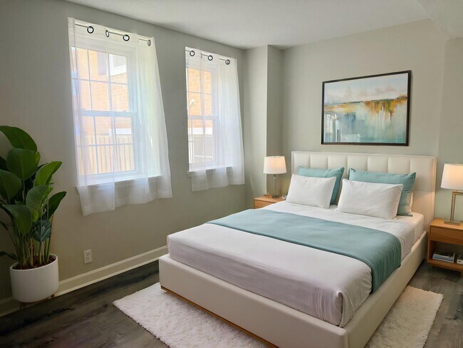 Building Photo - 2733 S Buchanan St