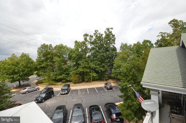 Building Photo - 13058 Autumn Woods Way