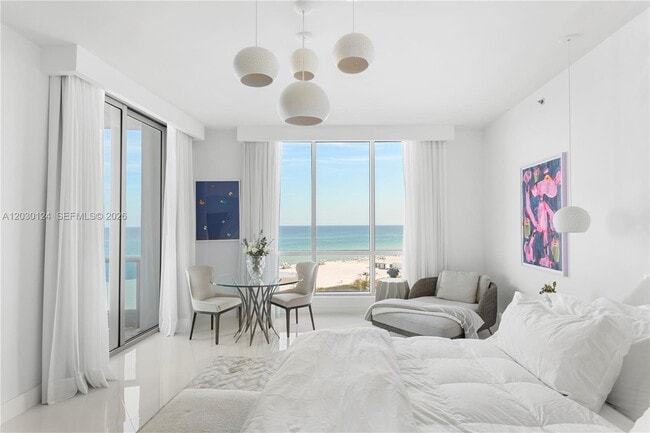 Building Photo - 5959 Collins Ave