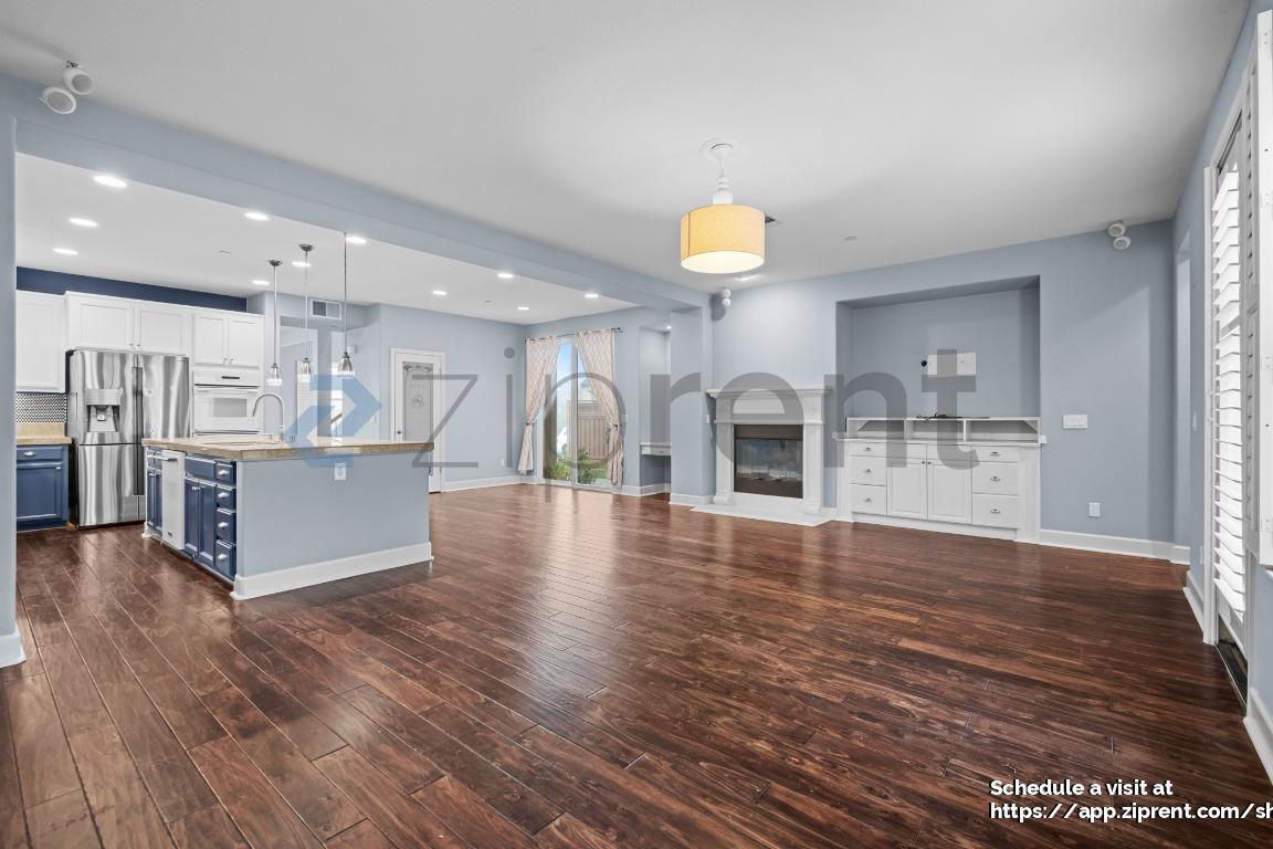 Building Photo - 630 Chardonnay Pl