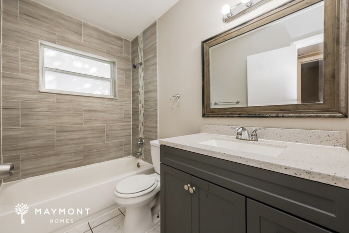 Building Photo - 4772 54th Ave N