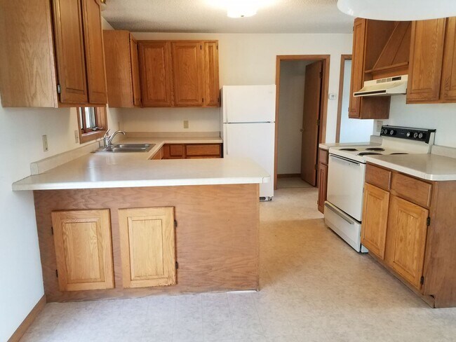 Building Photo - 322 Old Hwy 52