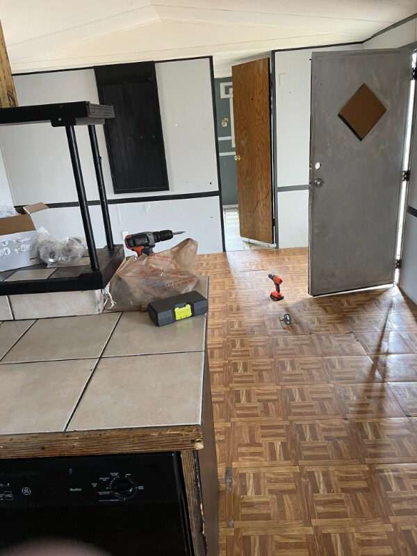 Building Photo - 148 Starlifter Ct