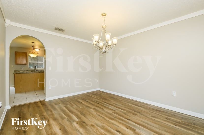 Building Photo - 6430 Gondola Dr