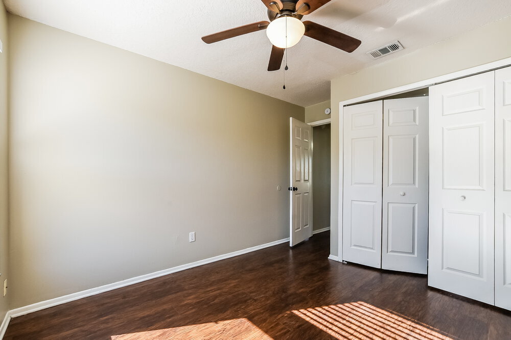 Building Photo - 1142 Covington St