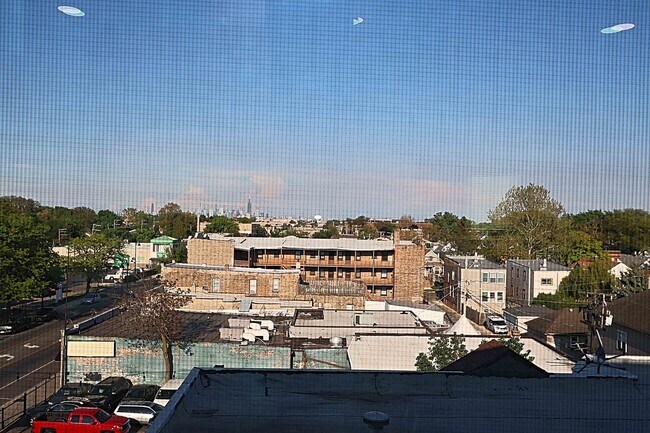 Building Photo - 6337 Roosevelt Rd
