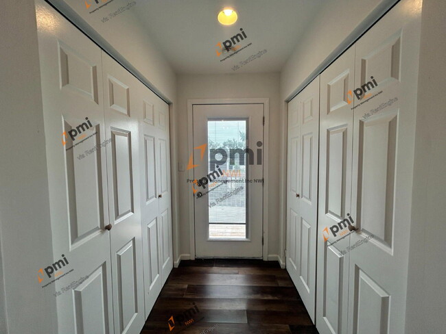 Building Photo - 8039 W 127th Ln