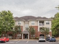 Building Photo - 822 Providence Glen Dr