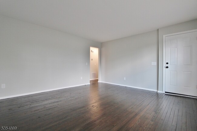 Building Photo - 516 Hamilton Blvd