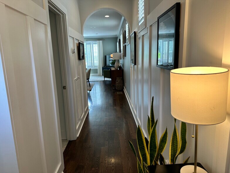 Building Photo - 1716 Northview Ave