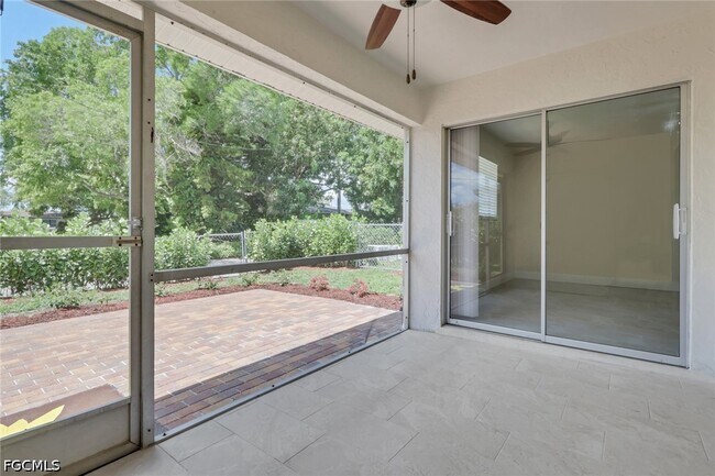 Building Photo - 1628 Orchid Blvd