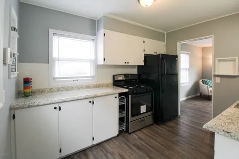 Building Photo - 2314 Hillsdale Ave