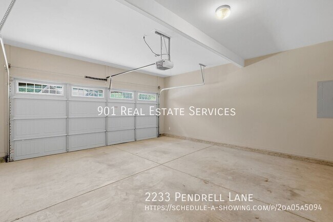Building Photo - 2233 Pendrell Ln