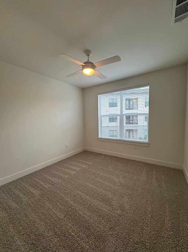 Building Photo - 3701 Raven Trl