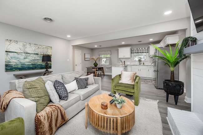 Building Photo - 32710 Mount Hermon Rd