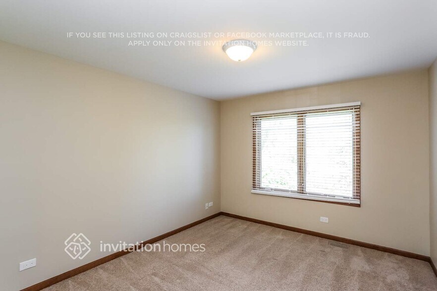 Building Photo - 34W532 Colley Dr