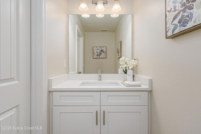 Building Photo - 187 Hidden Woods Pl