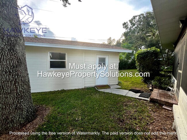 Building Photo - 3205 Carleton Cir W