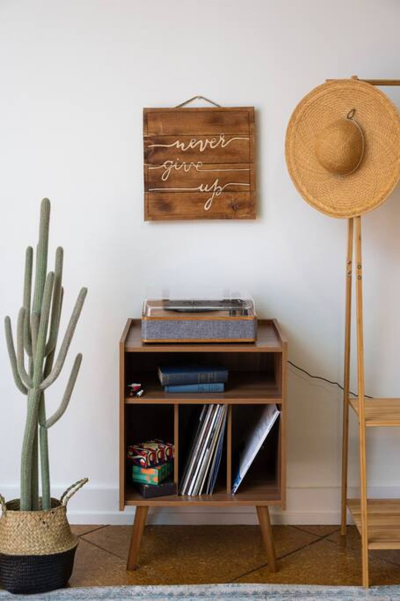 Building Photo - 120 E 13th St