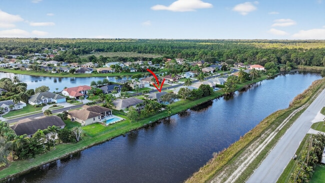 Building Photo - 151 Monterey Way