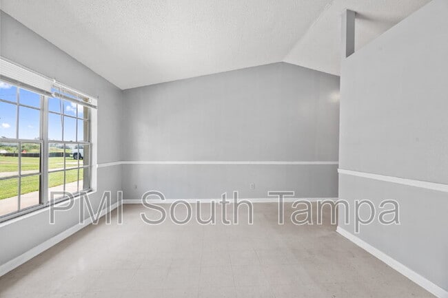 Building Photo - 9948 US-98
