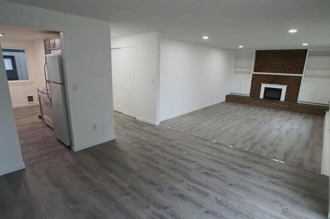 Building Photo - 290-292 65th Court Southwest