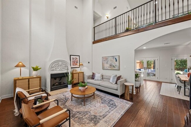 Building Photo - 2307 Alta Vista Ave