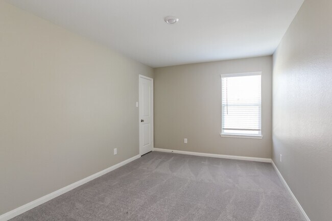 Building Photo - 23079 Bellini Dr