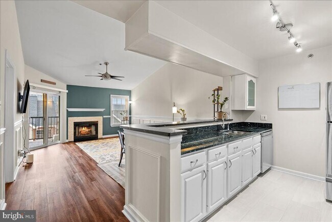 Building Photo - 3311 Wyndham Cir