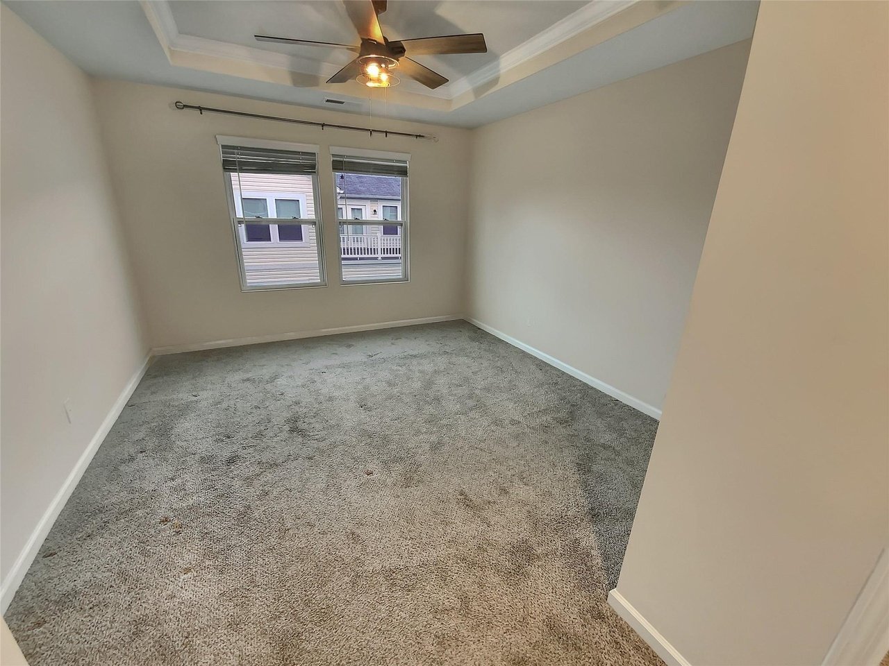 Building Photo - 11052 Chalkbark Ln