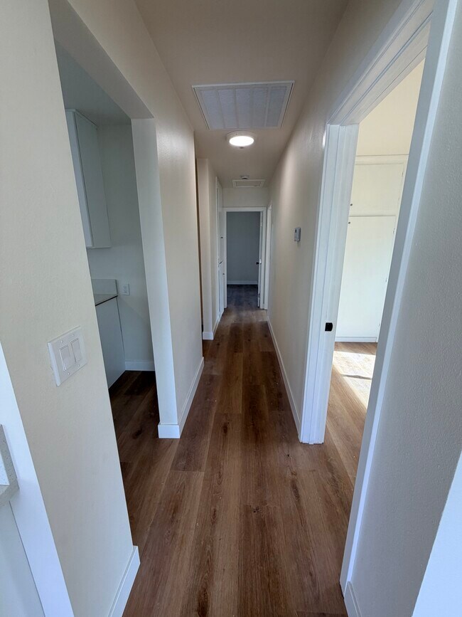 Building Photo - 7767 Colwyn Ave