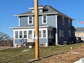 Building Photo - W2510 Woodland Rd