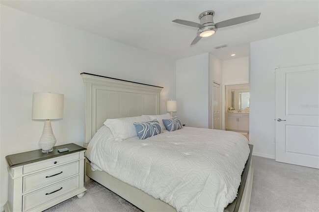 Building Photo - 12470 Wellen Golf St