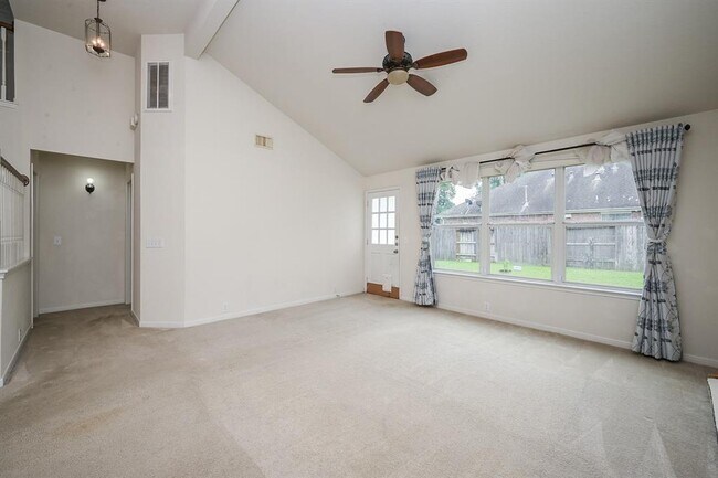 Building Photo - 20015 Cypresswood Springs