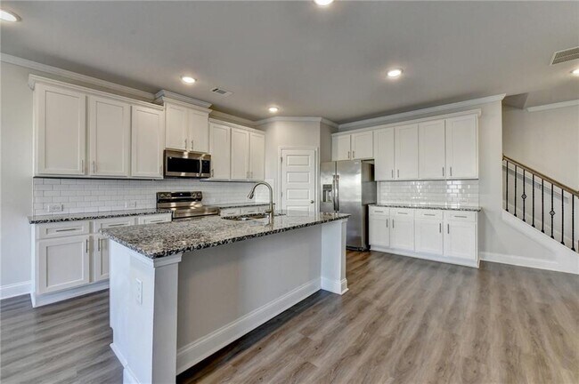 Building Photo - 3855 Brookburn Pk