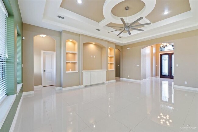 Building Photo - 29 El Caribe Cir S