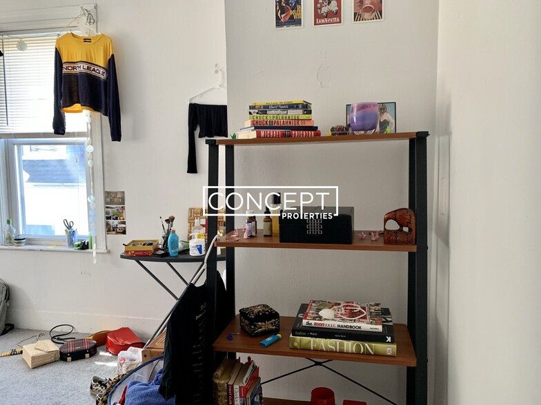 Building Photo - 530 Cambridge St