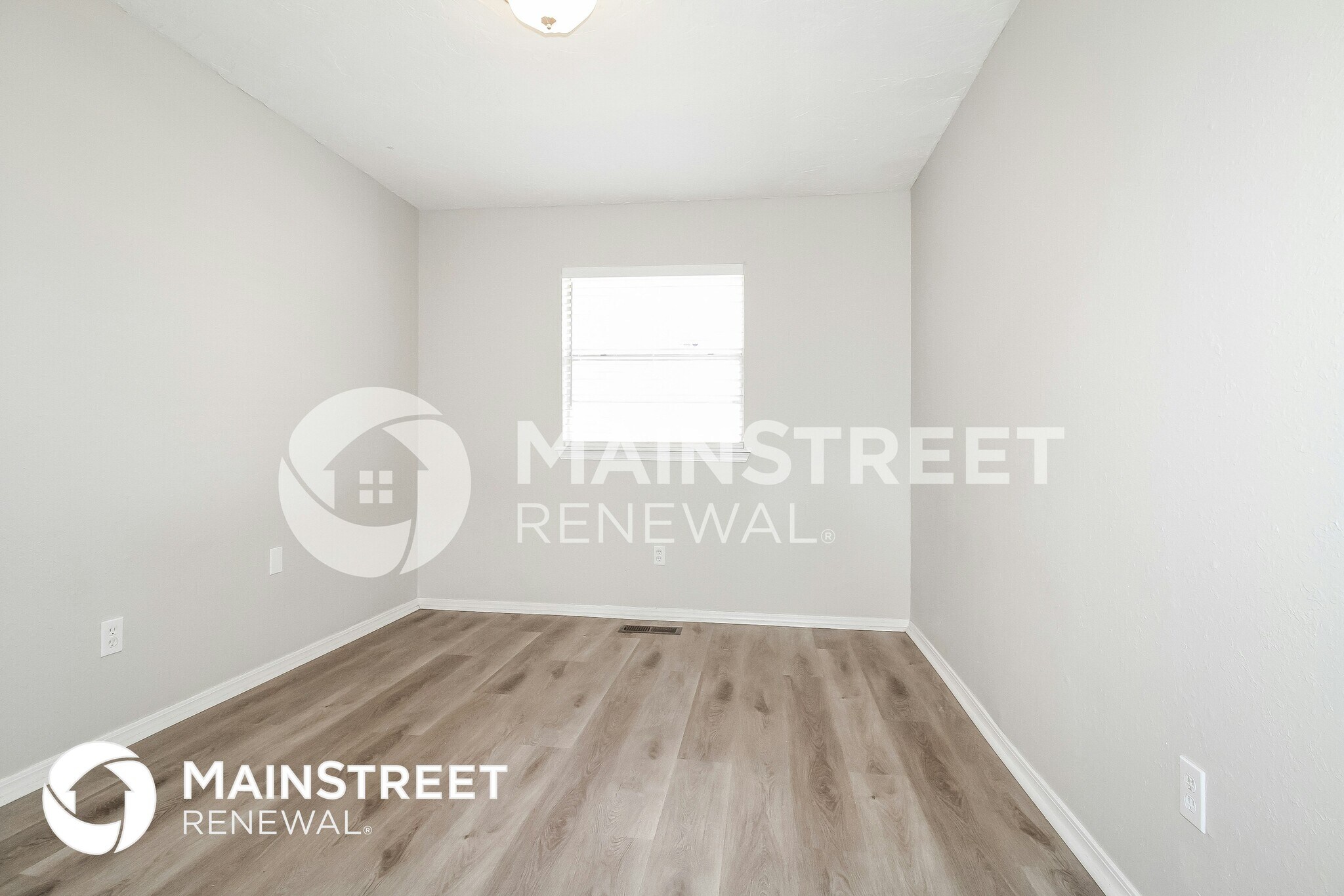Building Photo - 3900 N Bartell Rd