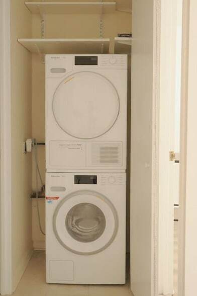 Building Photo - 360 E Randolph St